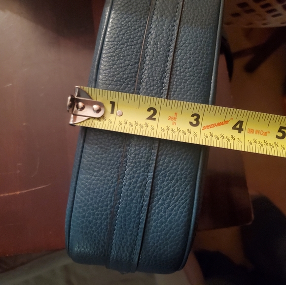 Coach camera crossbody - Picture 7 of 8